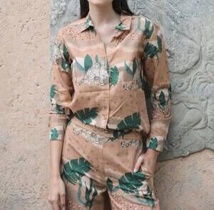 NEW LAS SURENAS womens shirt in camel